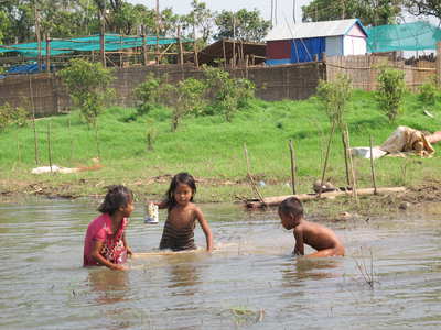 Kids fishing